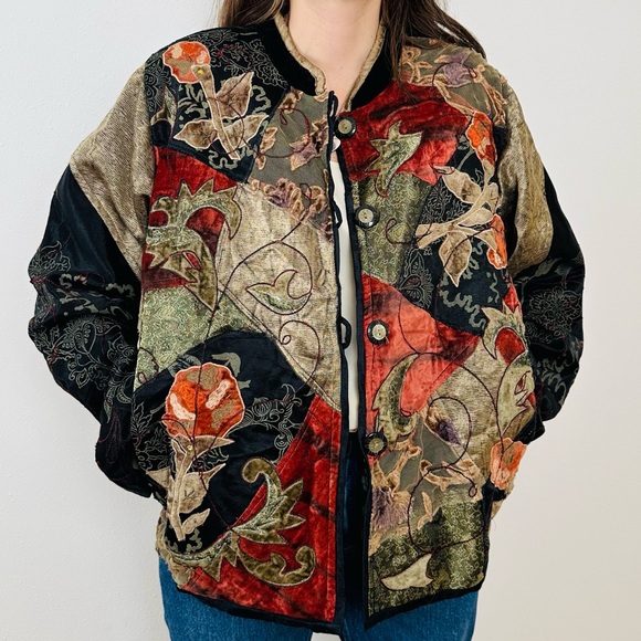Vintage 1990s Quilted Embroidered Patchwork Blazer Jacket Abstract Print - Picture 4 of 11